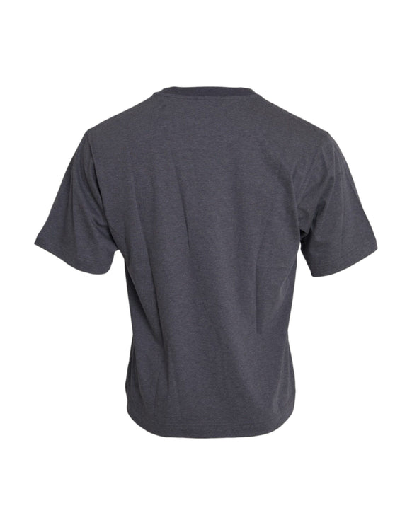 T-shirt a maniche corte in cotone grigio.