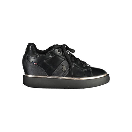 Sneakers al pizzo nero chic con dettagli logo