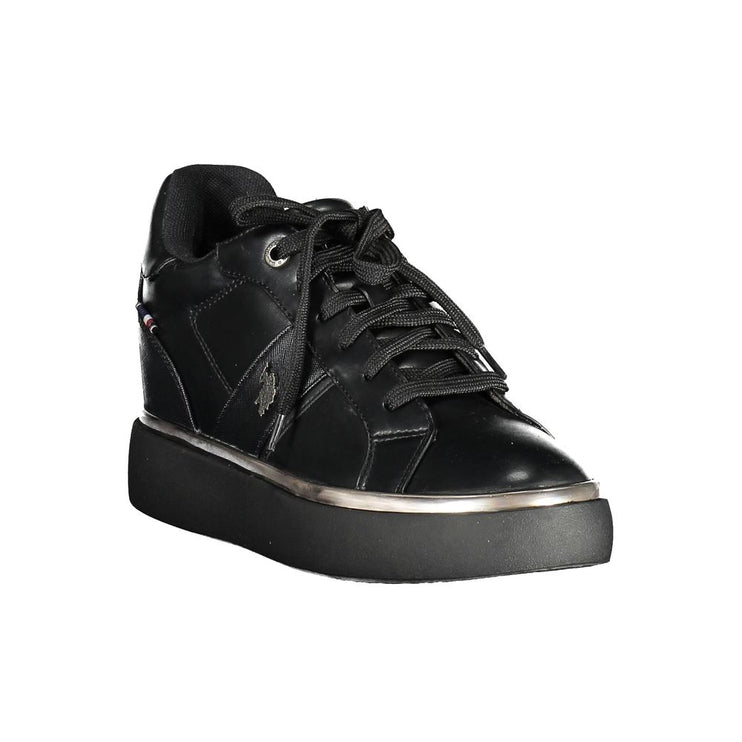 Sneakers al pizzo nero chic con dettagli logo