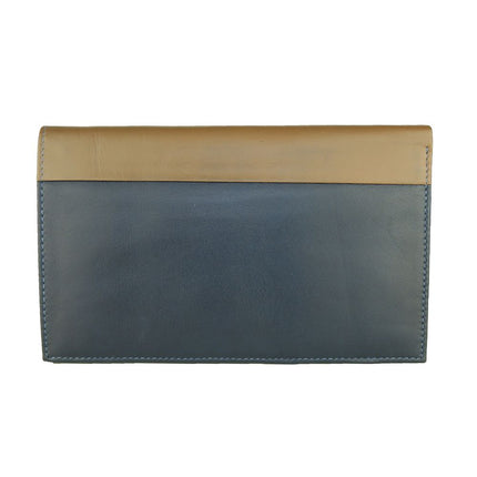 Elegante cartera de piel azul y beige