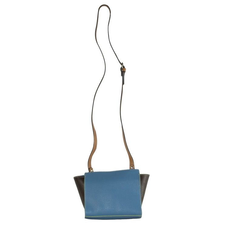 La Boca Chic Crossbody de piel azul