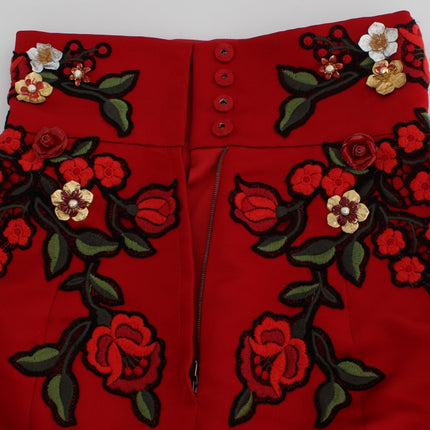 Pantalones cortos bordados de seda roja glamorosa