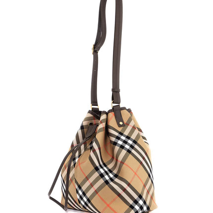 Burberry ered bucket bag